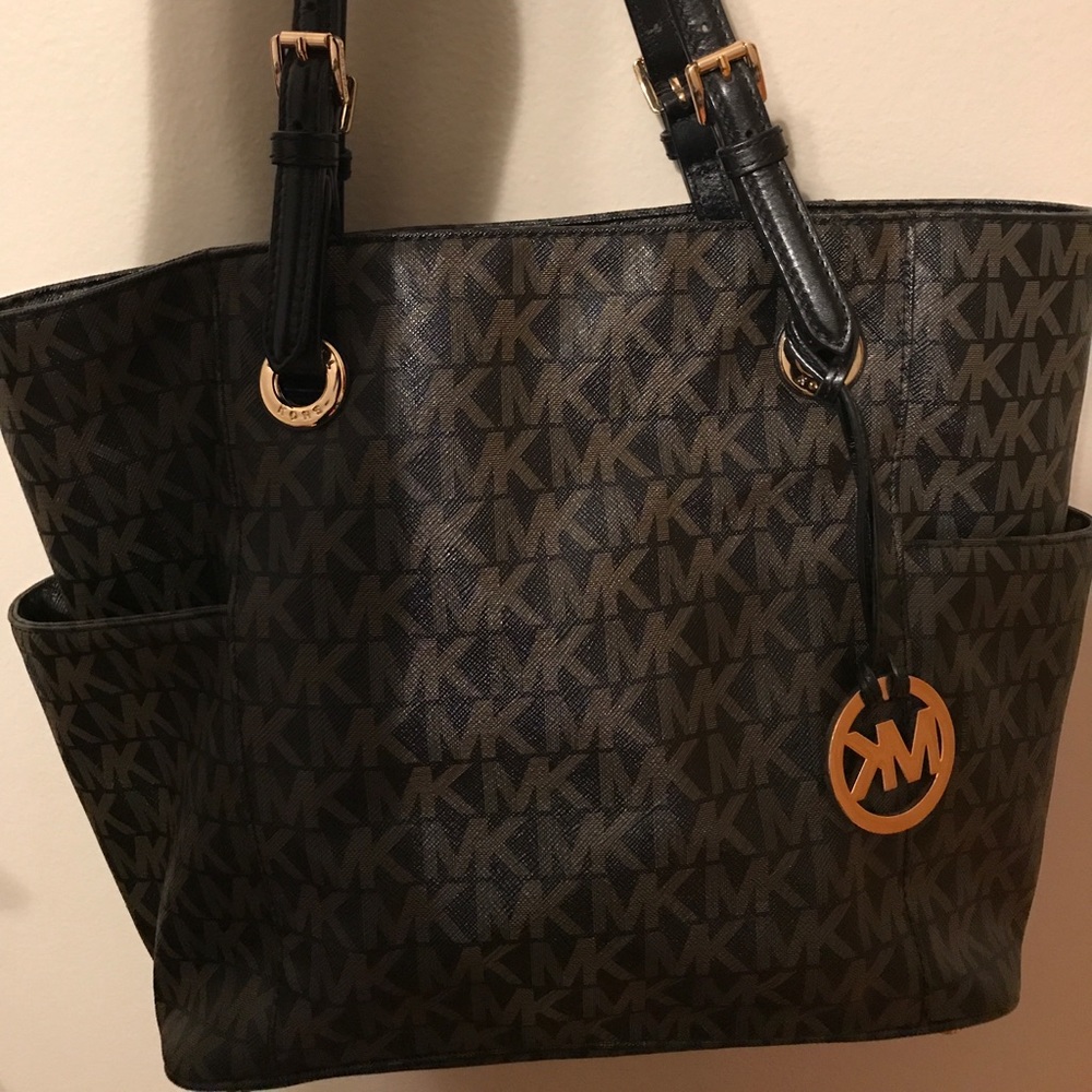Michael Kors Jet Set Tote